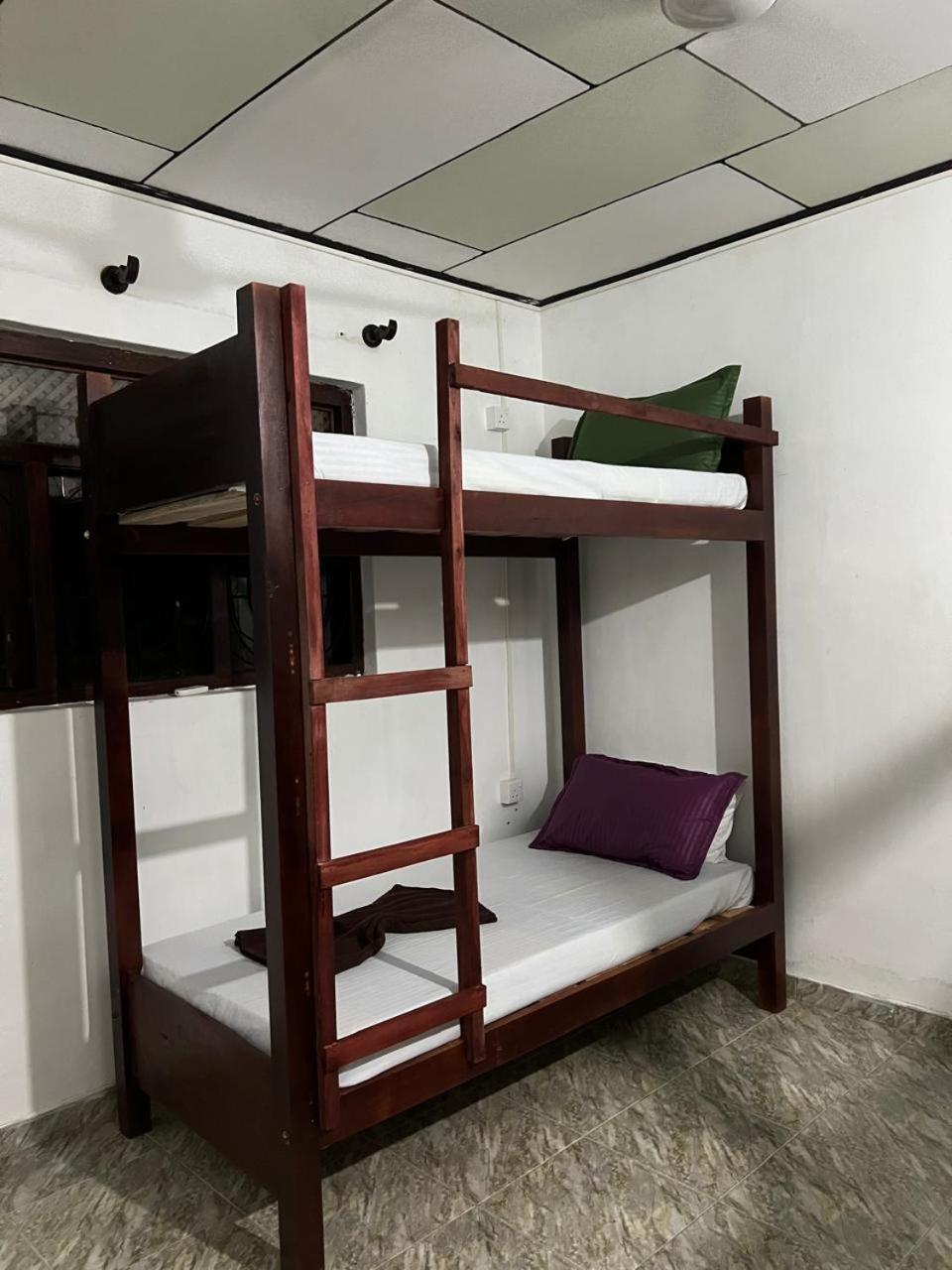 Honey Beach Hostel Negombo Dış mekan fotoğraf