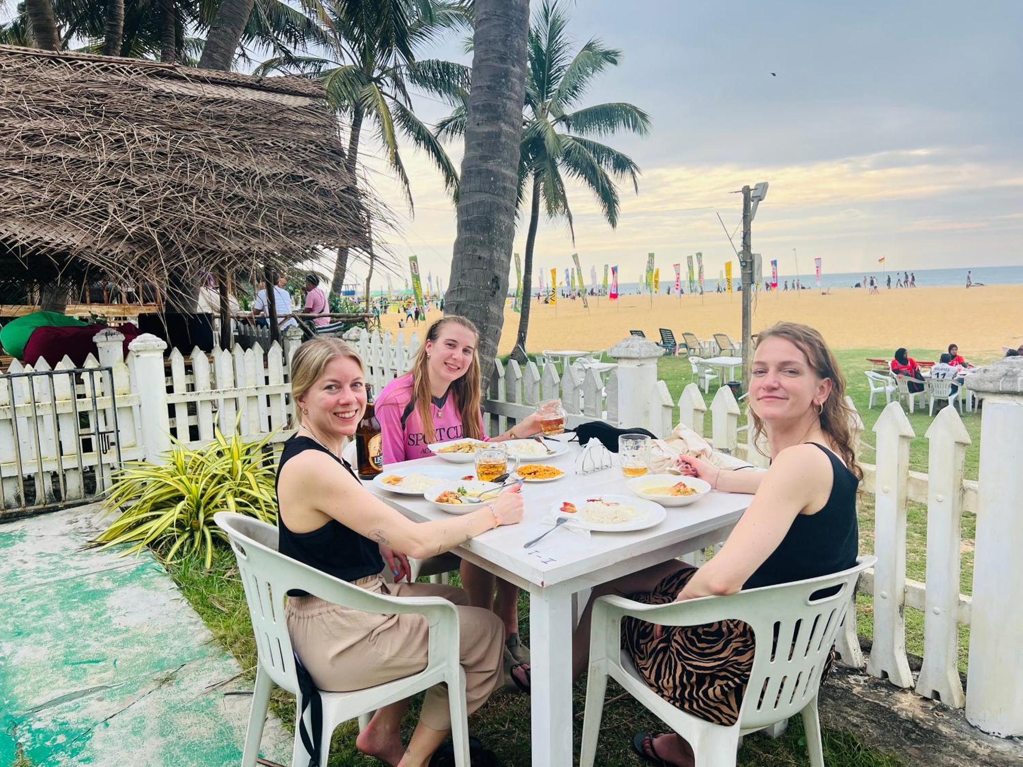 Honey Beach Hostel Negombo Dış mekan fotoğraf